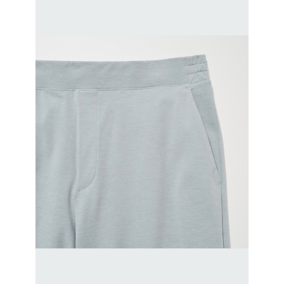Uniqlo Ultra Stretch DRY-EX Tapered Chino Pants in Light Grey Men’s Size L - Picture 2 of 11